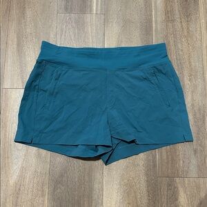 Athleta Trekkie North Shorts
